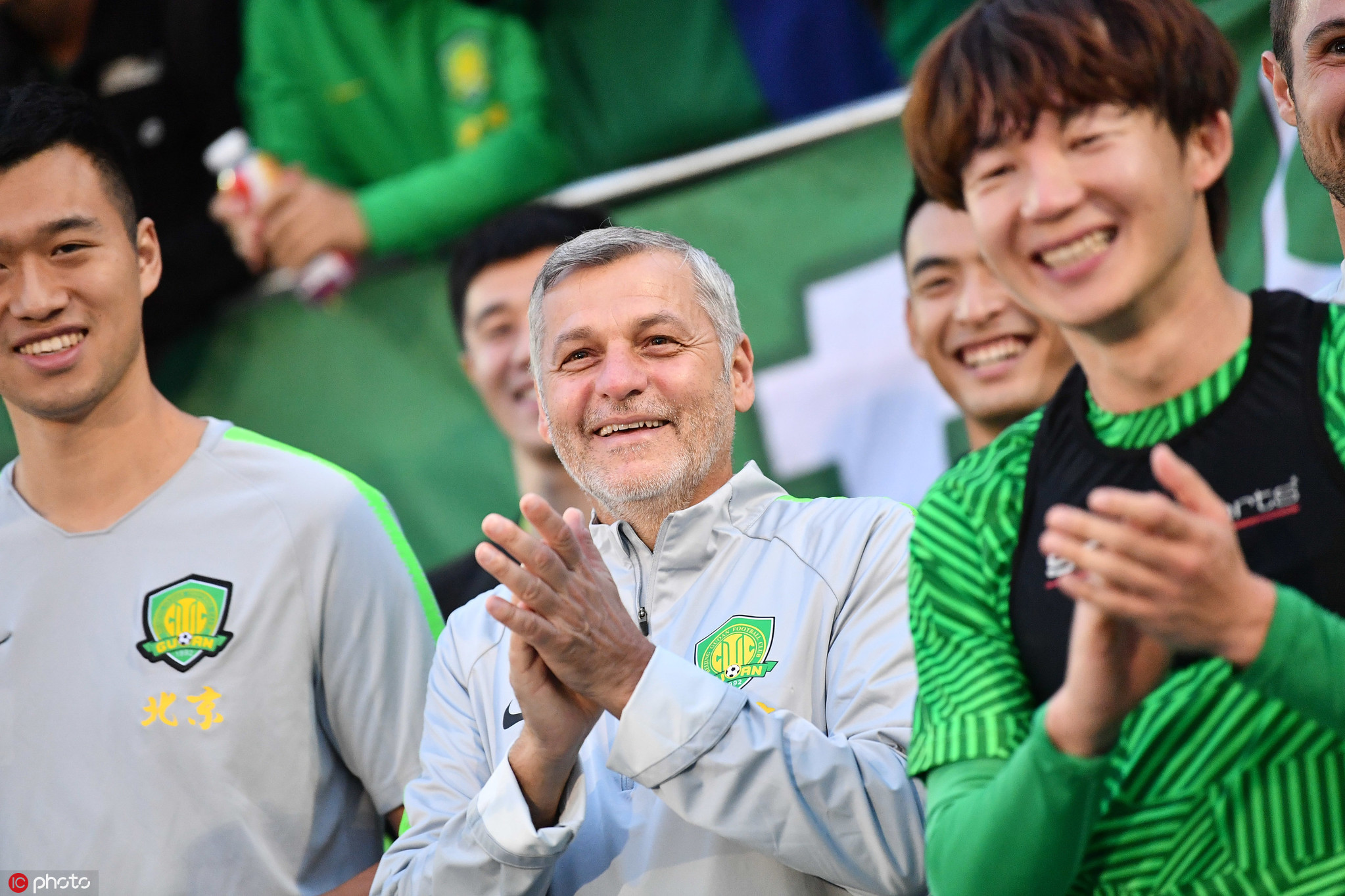 爱游戏官方网站 -辽宁本钢训练开放日，集结日更衣室发声引欢呼，中超在即，高层口径保持一致的简单介绍